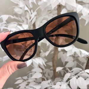 Oakley sunglasses — Holdout